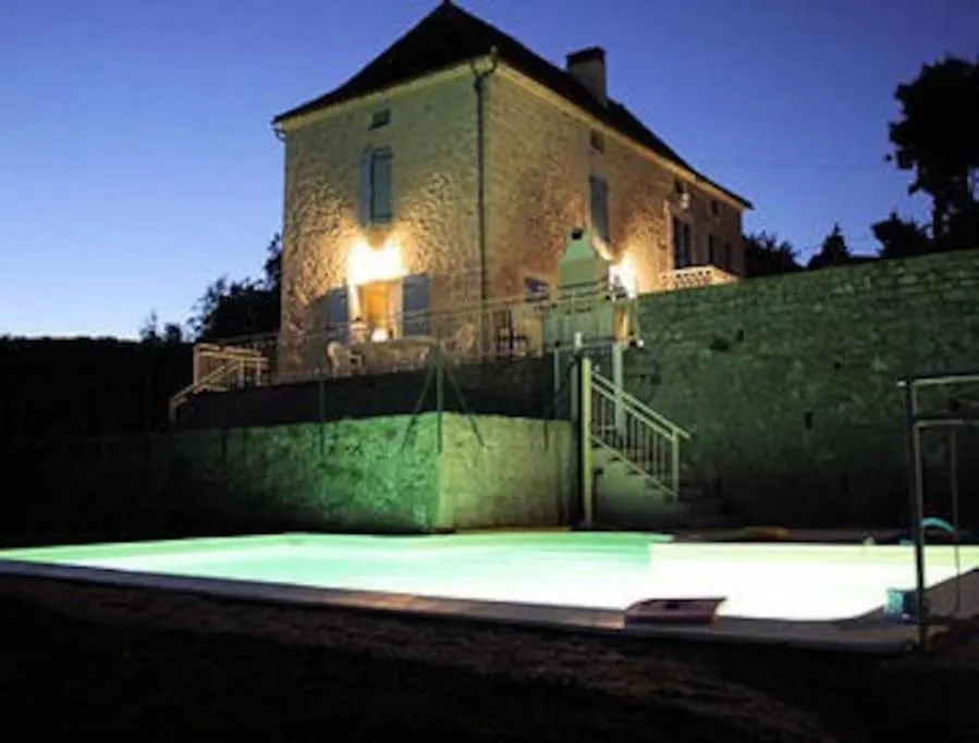 Gite St Cirq Lapopie Piscine Vue Imprenable Tour-de-Faure Holiday home